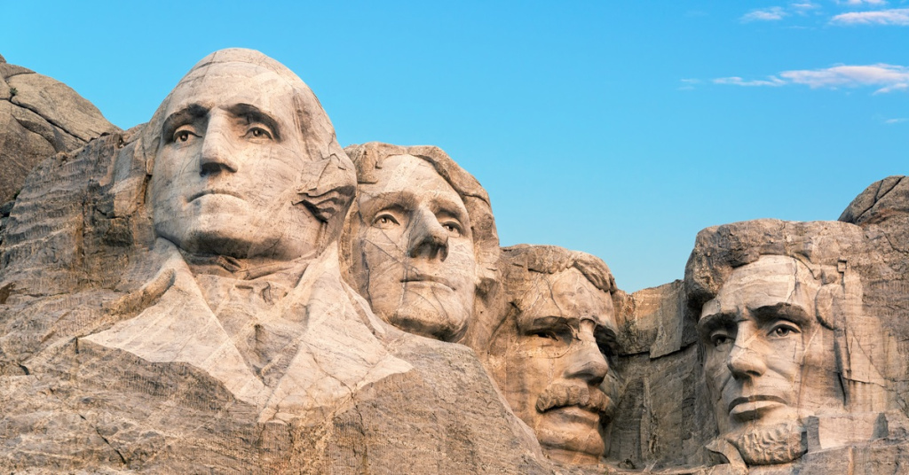 closeup of Mount Rushmore